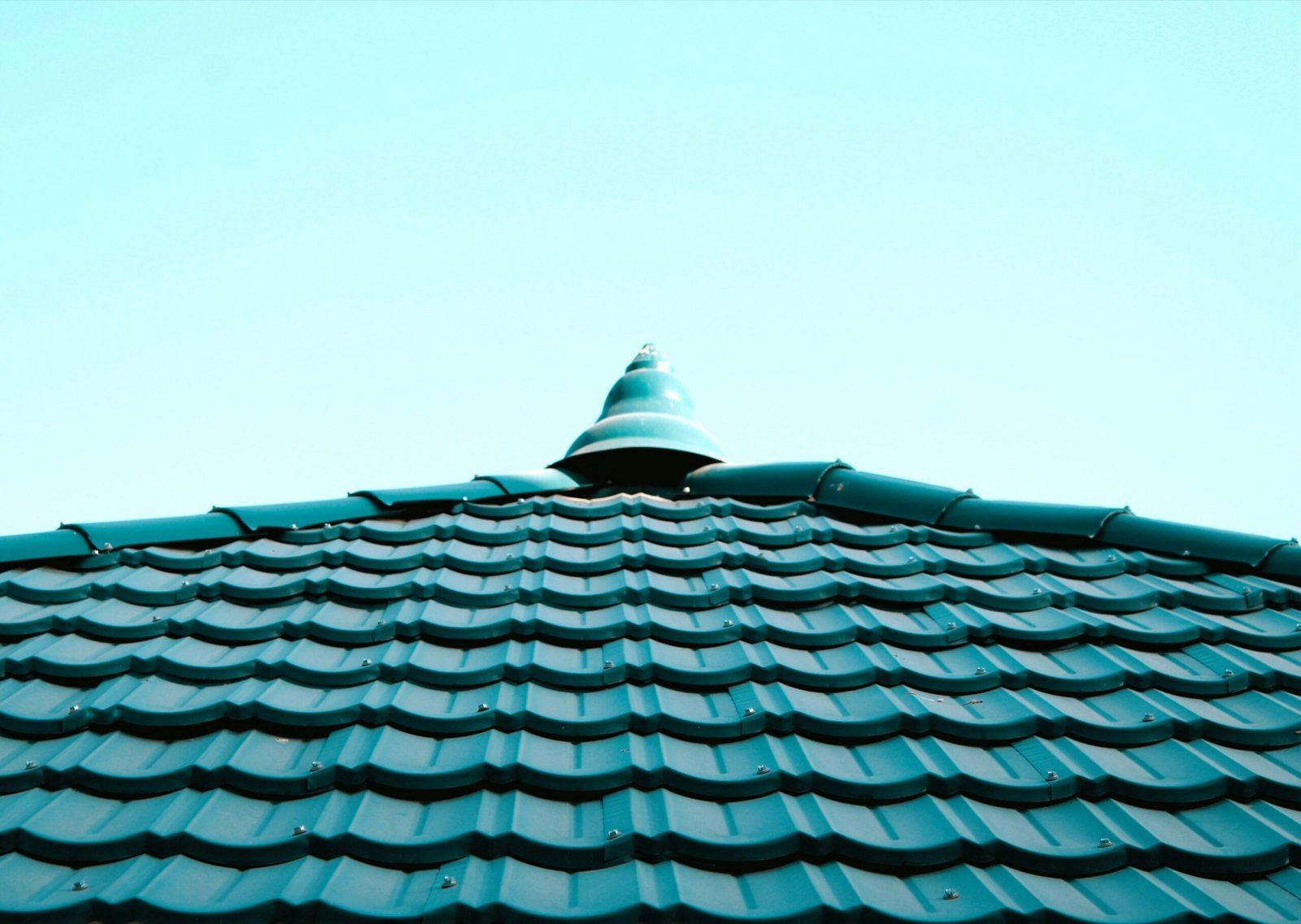 Roof Ventilation Problems in Ohio Homes: Signs, Causes, and How to Fix Them